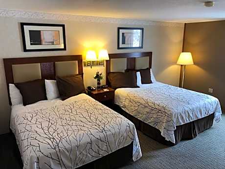 Queen Room with Two Queen Beds - Smoking