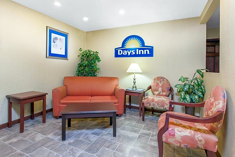 Days Inn by Wyndham Maumee/Toledo