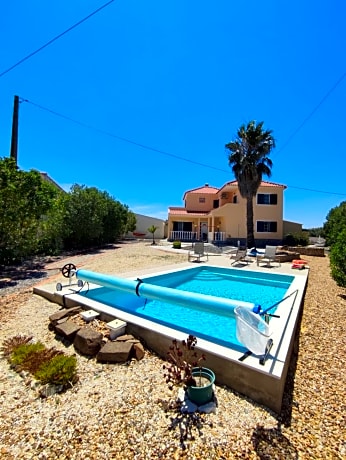 Guesthouse Monte Francisco BaanSwy - 3 Quartos - piscina privada