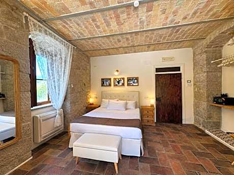 Triple Room with Mountain View