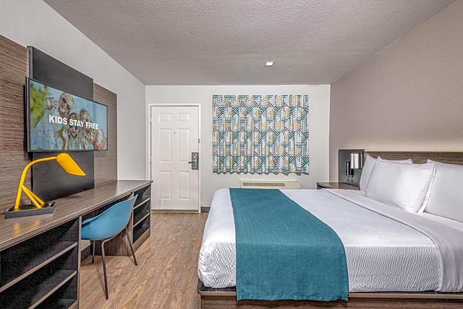 Photo 1 of 50 of Motel 6-Euless, TX - Dallas