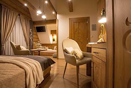 Deluxe Double Room with Mountain View