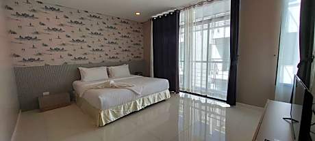 3 Bedroom Penthouse Pool