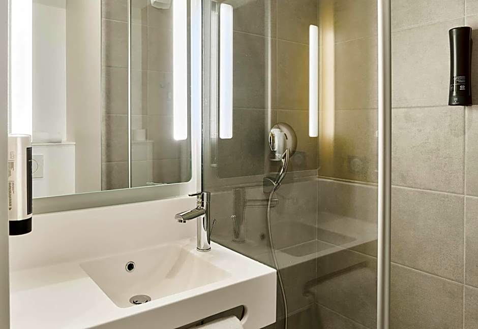 B&B HOTEL Versailles Rocquencourt