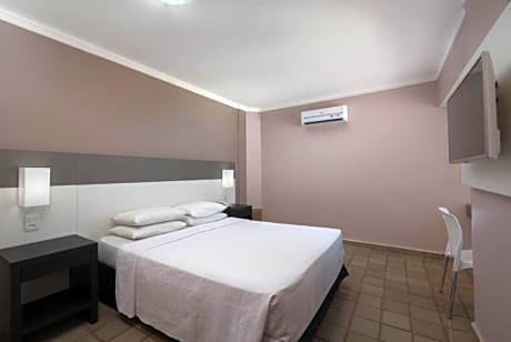 DOUBLE STANDARD DOUBLE BED