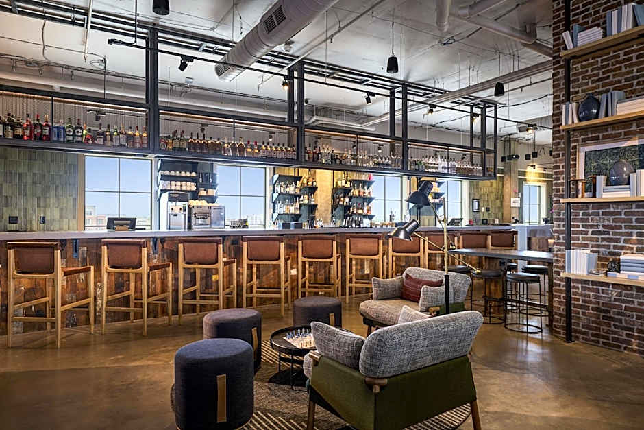 Moxy Charleston Downtown