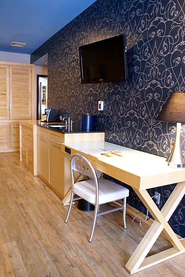 Tryp by Wyndham Times Square South