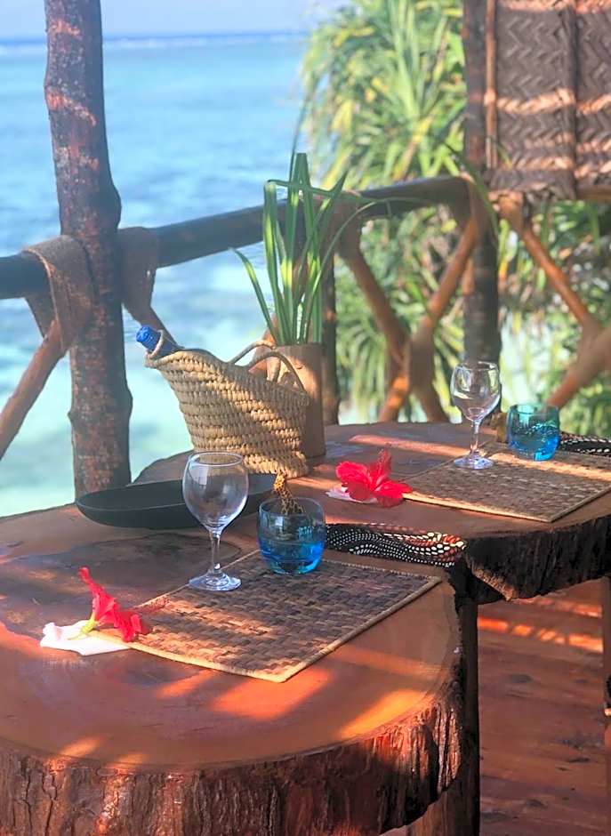 Mtende Beach Bungalow océan view & secret Beach