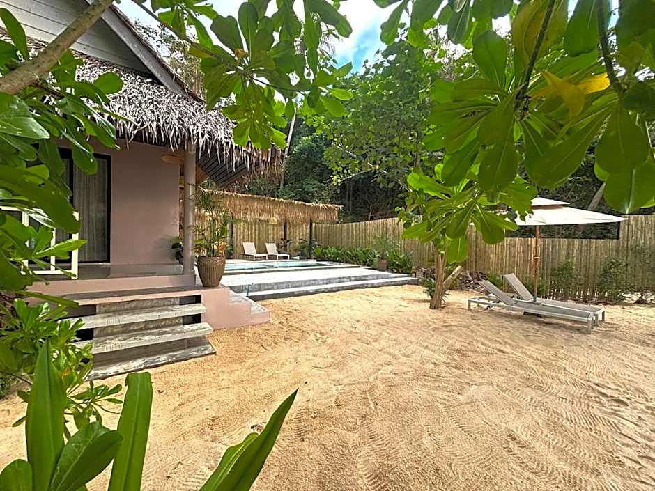 Secret Beach Bungalows