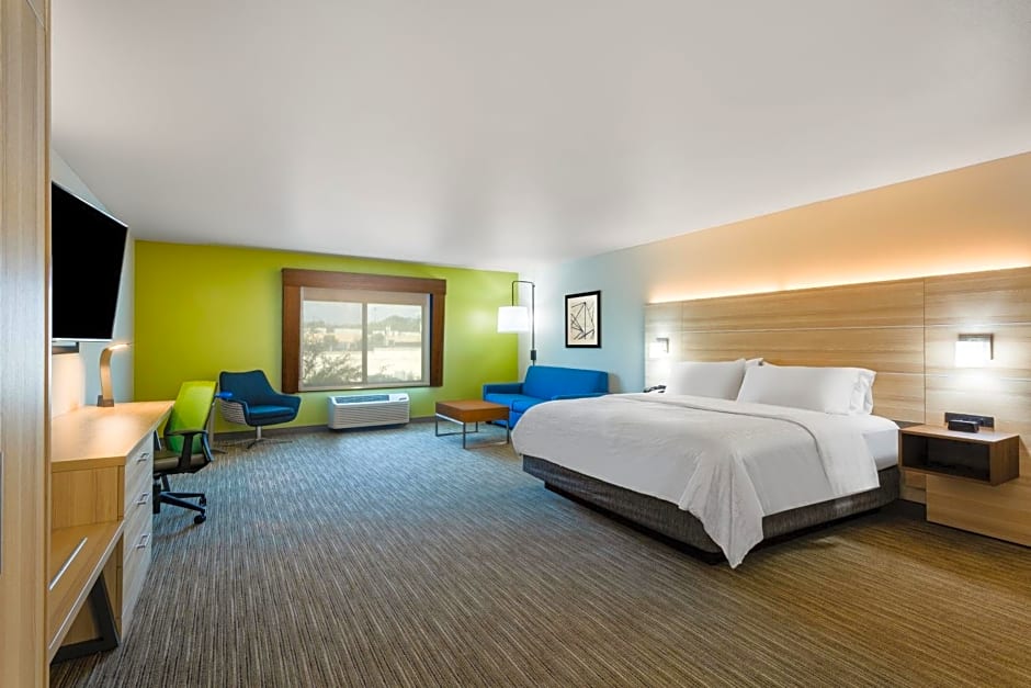 Holiday Inn Express Hotel & Suites Lewisburg By IHG