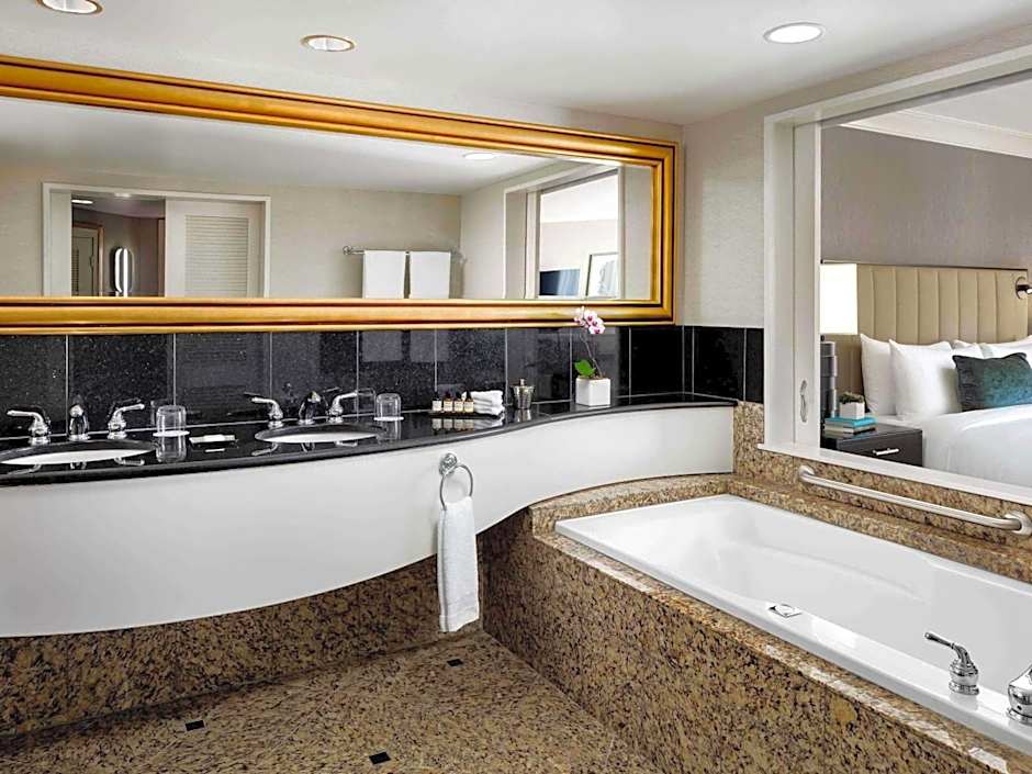 The Fairmont Vancouver Airport