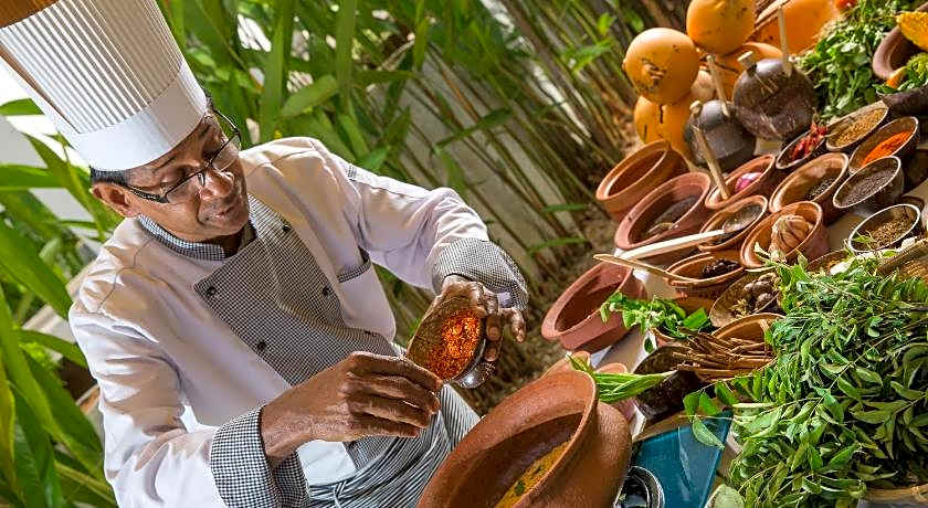 Sri Sharavi Beach Villas and Spa