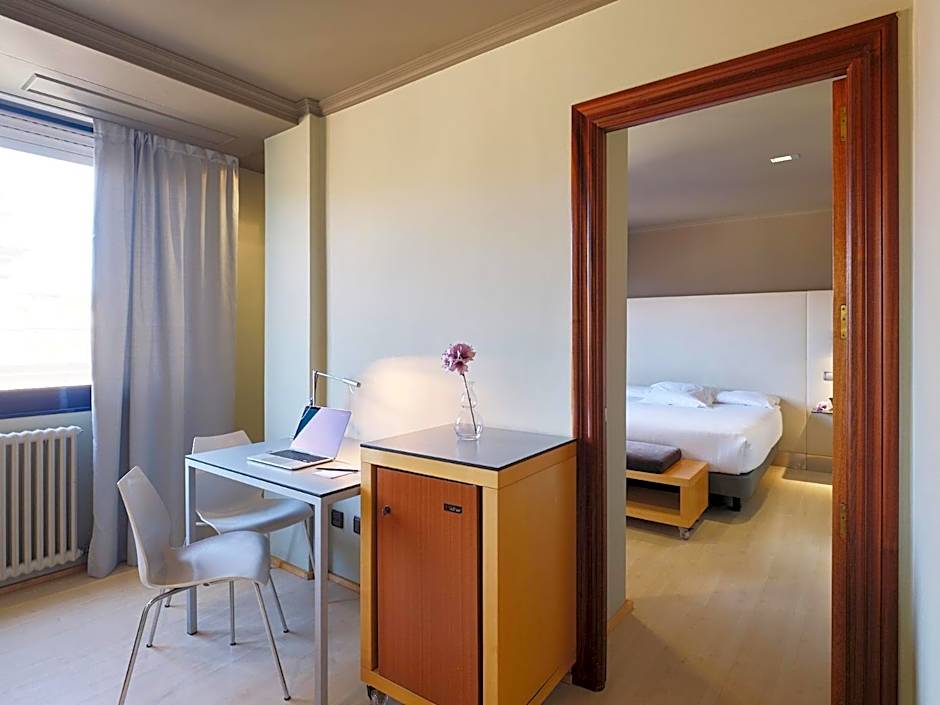 Hotel Almirante