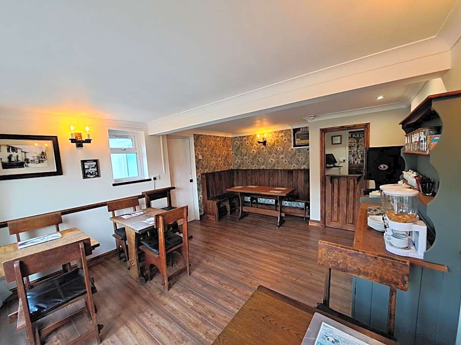 Llew Coch B&B formerly The Red Lion inn