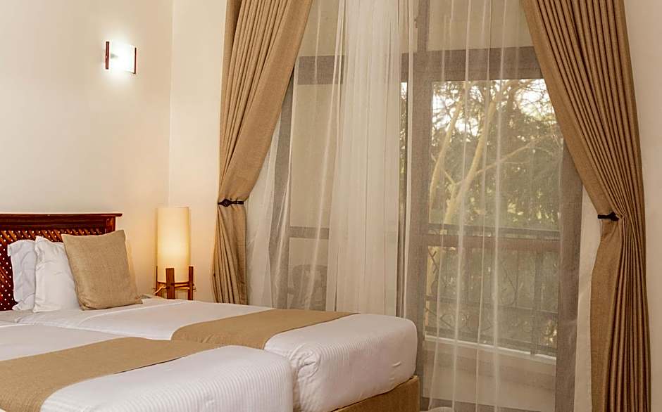 Forest Hill Hotel