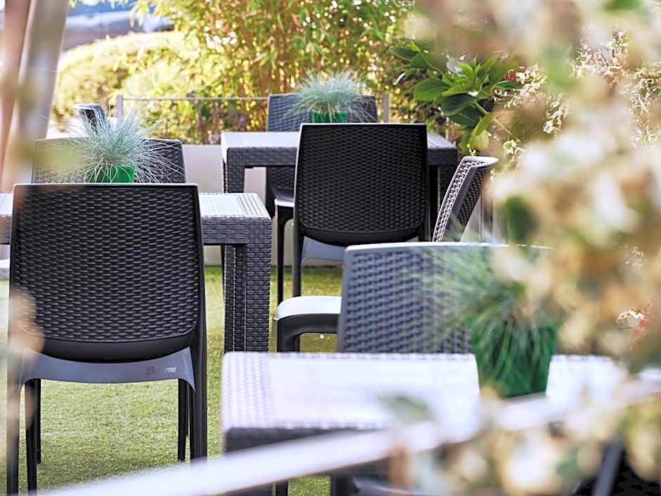 Holiday Inn Express Milan-Malpensa Airport By IHG