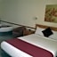 Three Explorers Motel