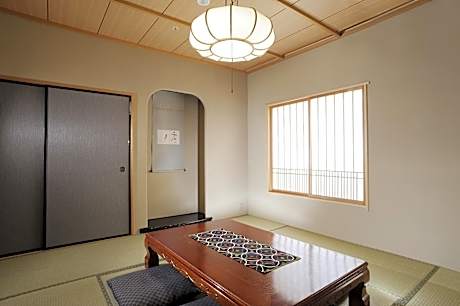 Room with Tatami Area
