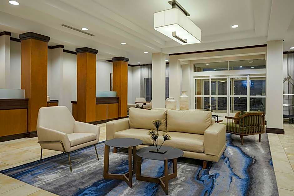 Fairfield Inn & Suites by Marriott Louisville East