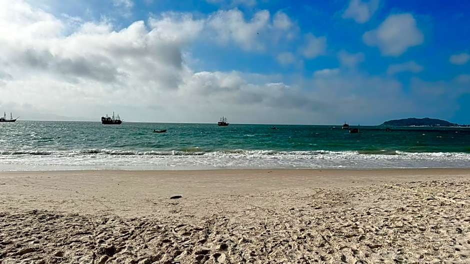 Casa Aconchegante a 100 metros da praia - NDI006