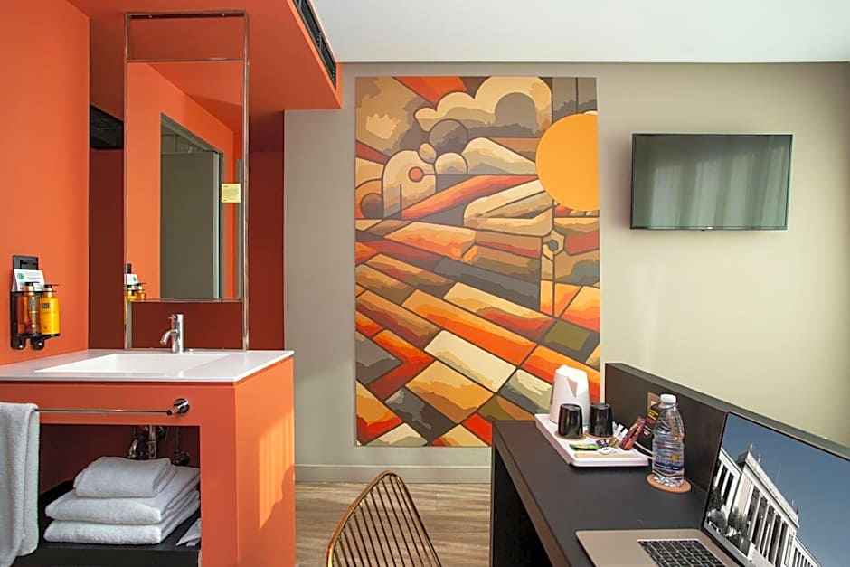 Kubic Athens Smart Hotel