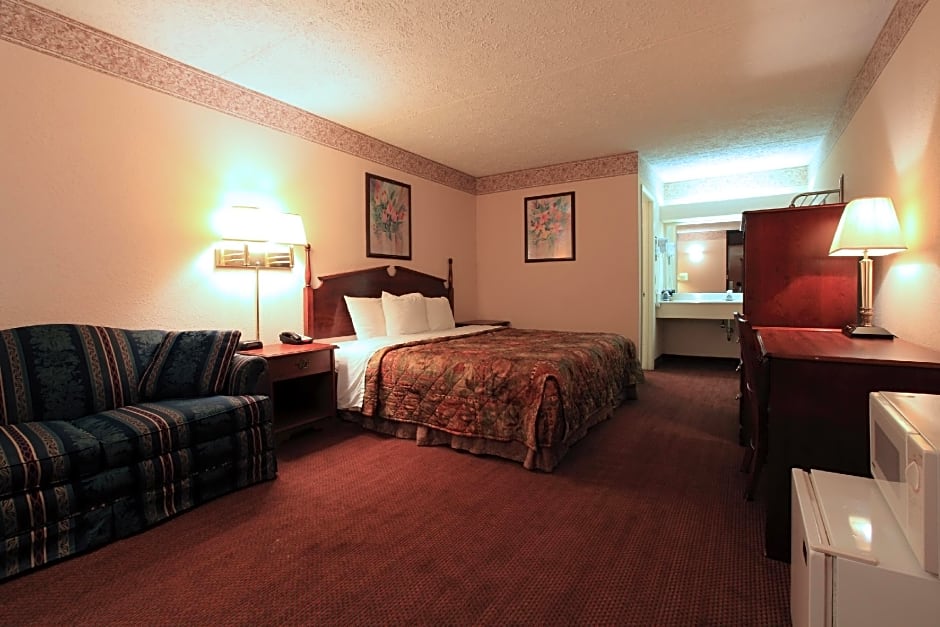 Americas Best Value Inn North Capital