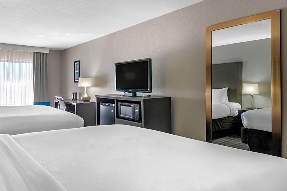 Comfort Inn & Suites Emporia