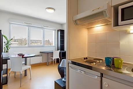 Studio with Double Bed