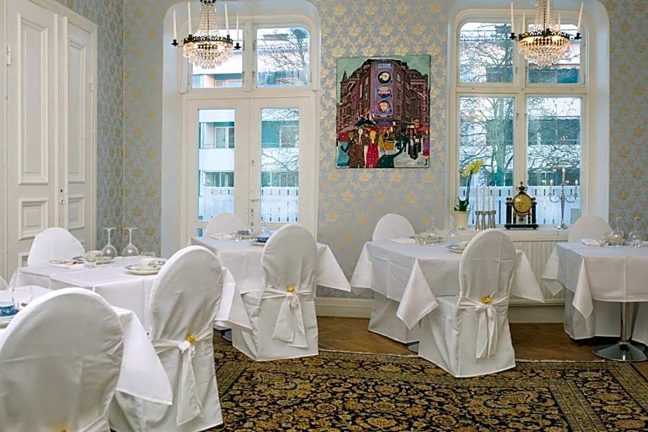 Annas Hotell
