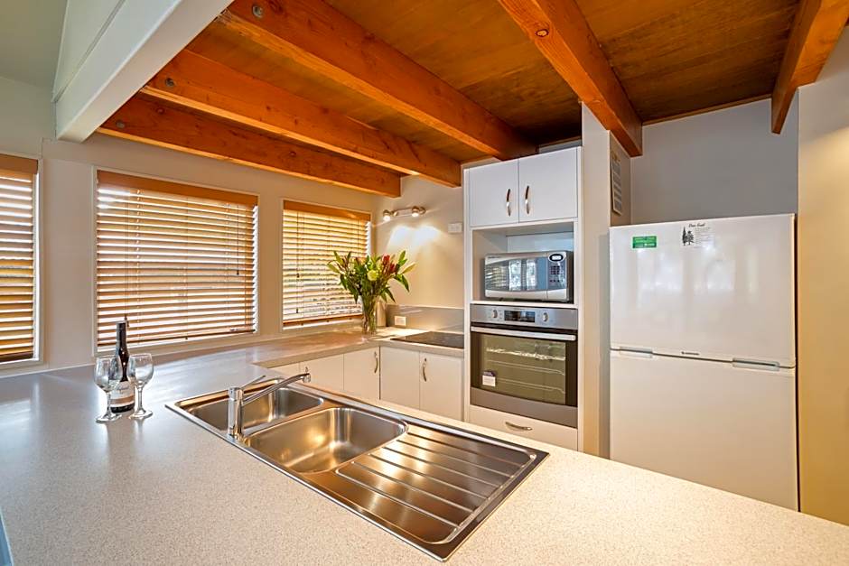 Cranbury Court Apartments