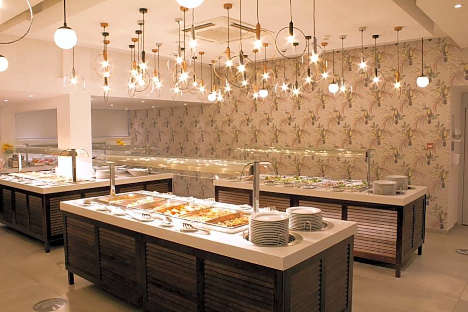 Kapetanios Bay Hotel Protaras