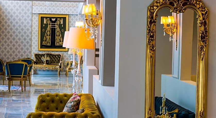 Real King Suite Hotel