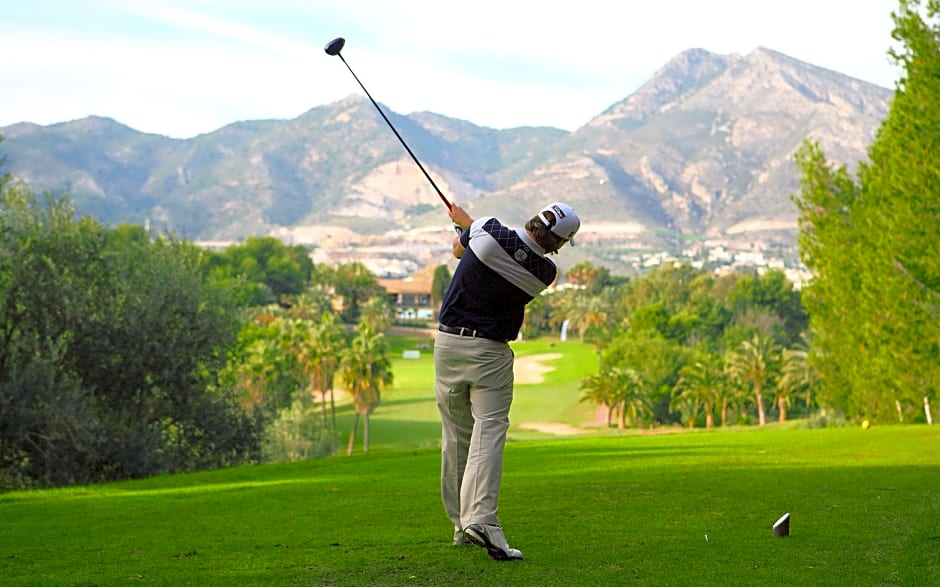 Puerto Marina Beach & Golf