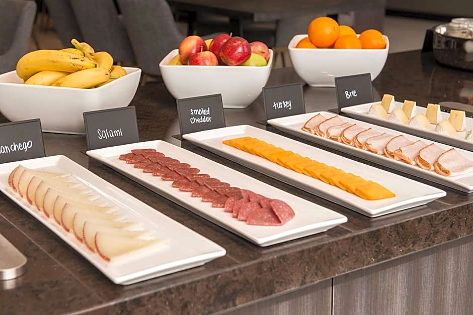 AC Hotel by Marriott Worcester