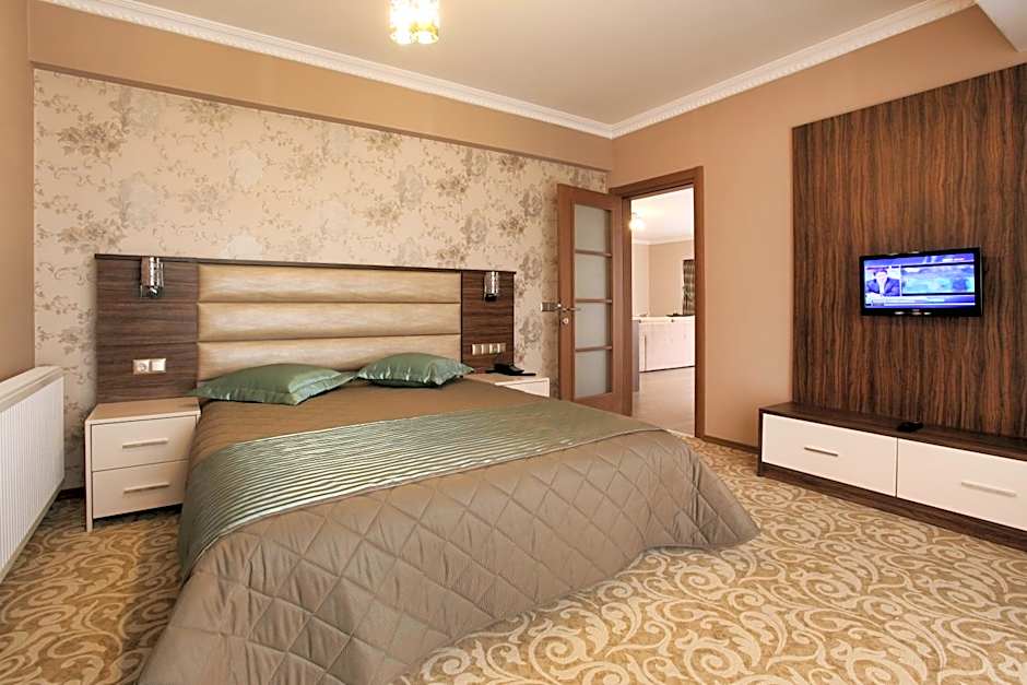 Photo 1 of 14 of Deluxe Suite