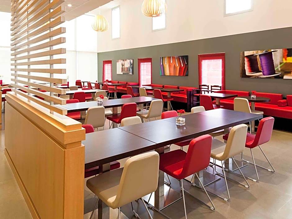 Ibis Barcelona Santa Coloma