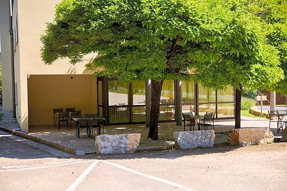 Hotel Eco - A75