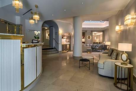 Hotel Camille Paris, Tapestry Collection by Hilton