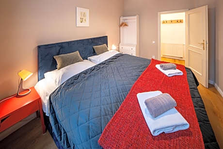 Downtown - Apart Hotel Zborovska
