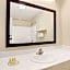 Days Inn & Suites by Wyndham Ridgeland