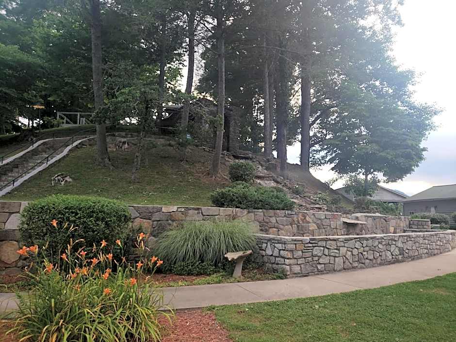 Nantahala Village