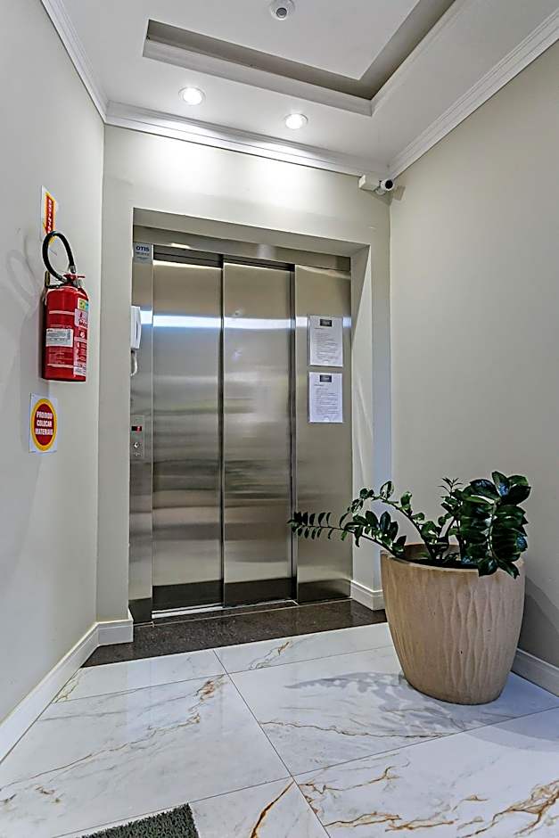 Ao lado Costão do Santinho. Churrasqueira - SBR304