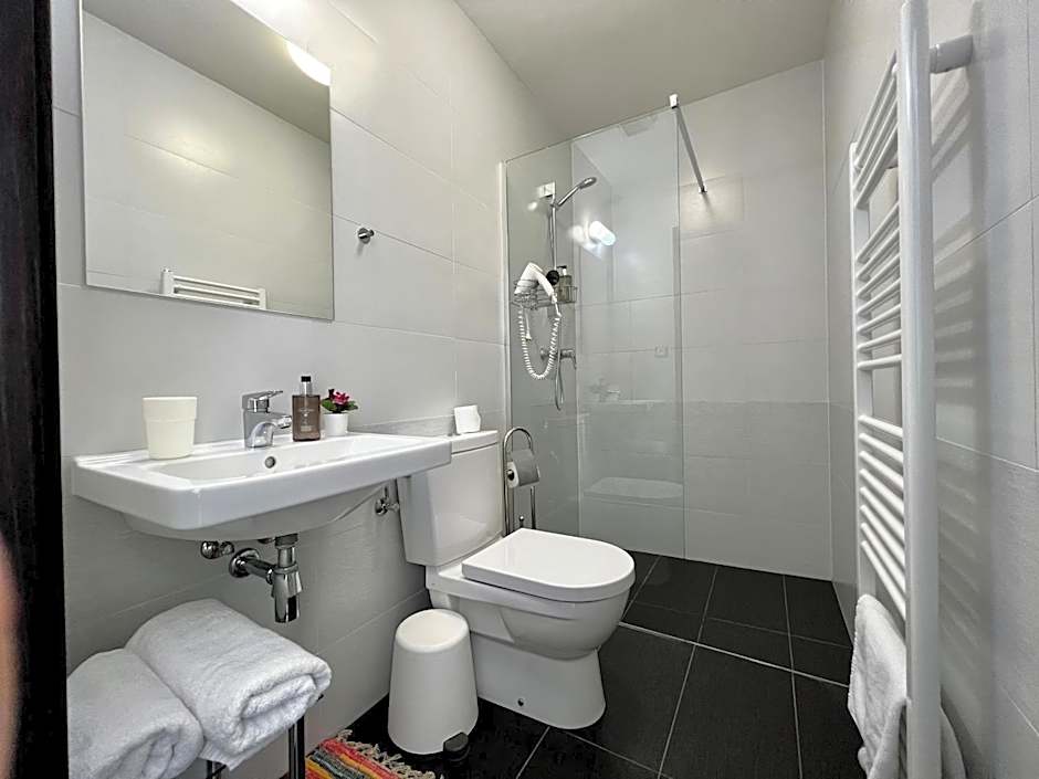 Grand Petit Hotel ex Shato Gesson