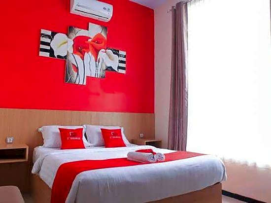 D'Shario Hotel- Kepanjen