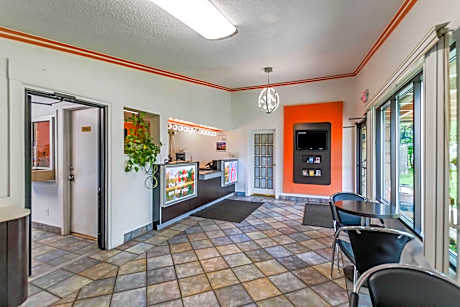 Motel 6 Kalamazoo