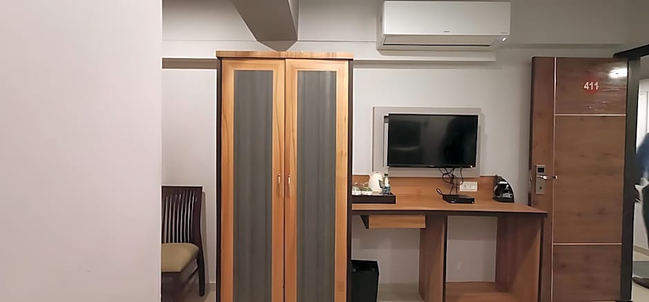 Hotel Maan Residency