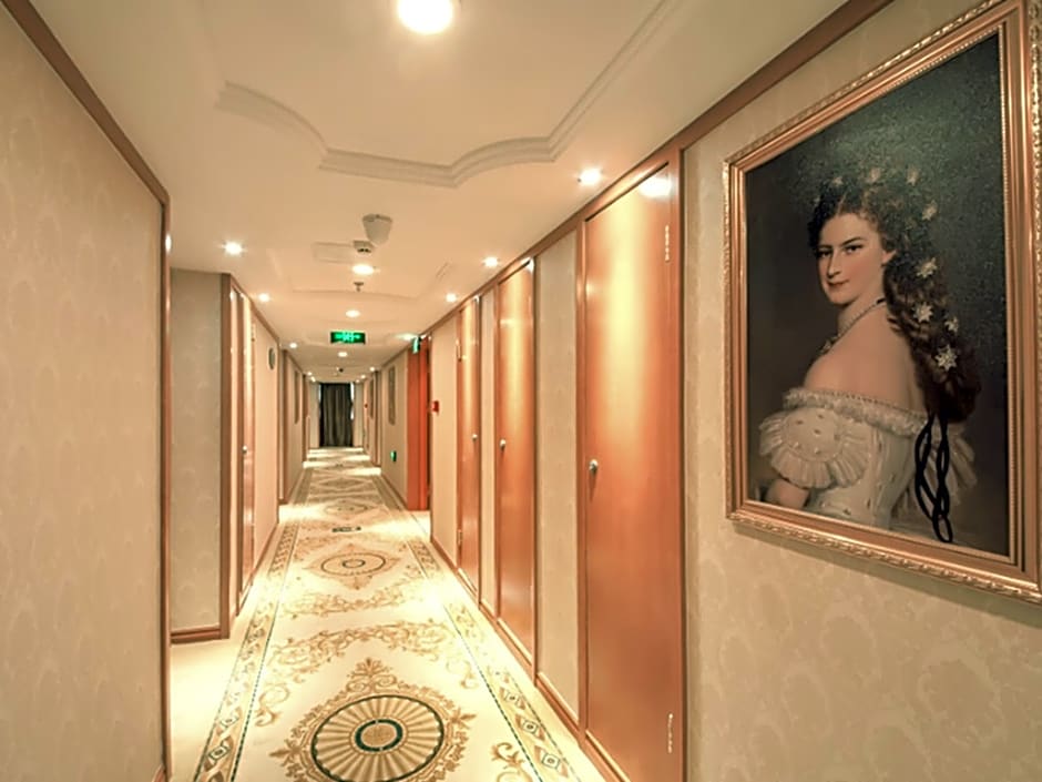 Vienna Hotel Rugao Zhengxiang Square branch