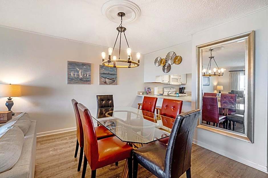 Emerald Oasis, Emerald Oasis- Gulf Front, Great for Families and Close to Destin Harbor!