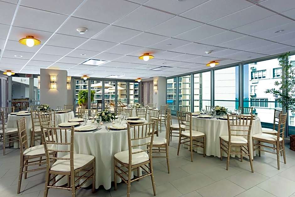 Casa Costera, Isla Verde, Apartments by Marriott Bonvoy