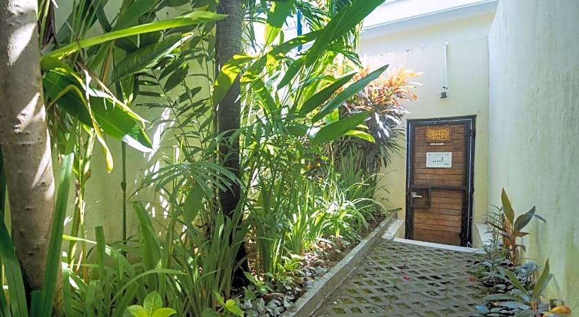 Arama Riverside Villas